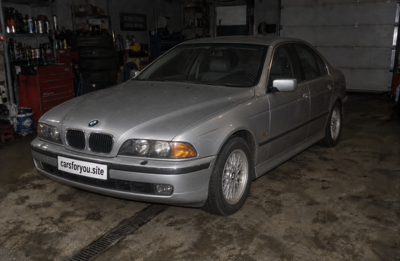 1999 BMW 528i SE